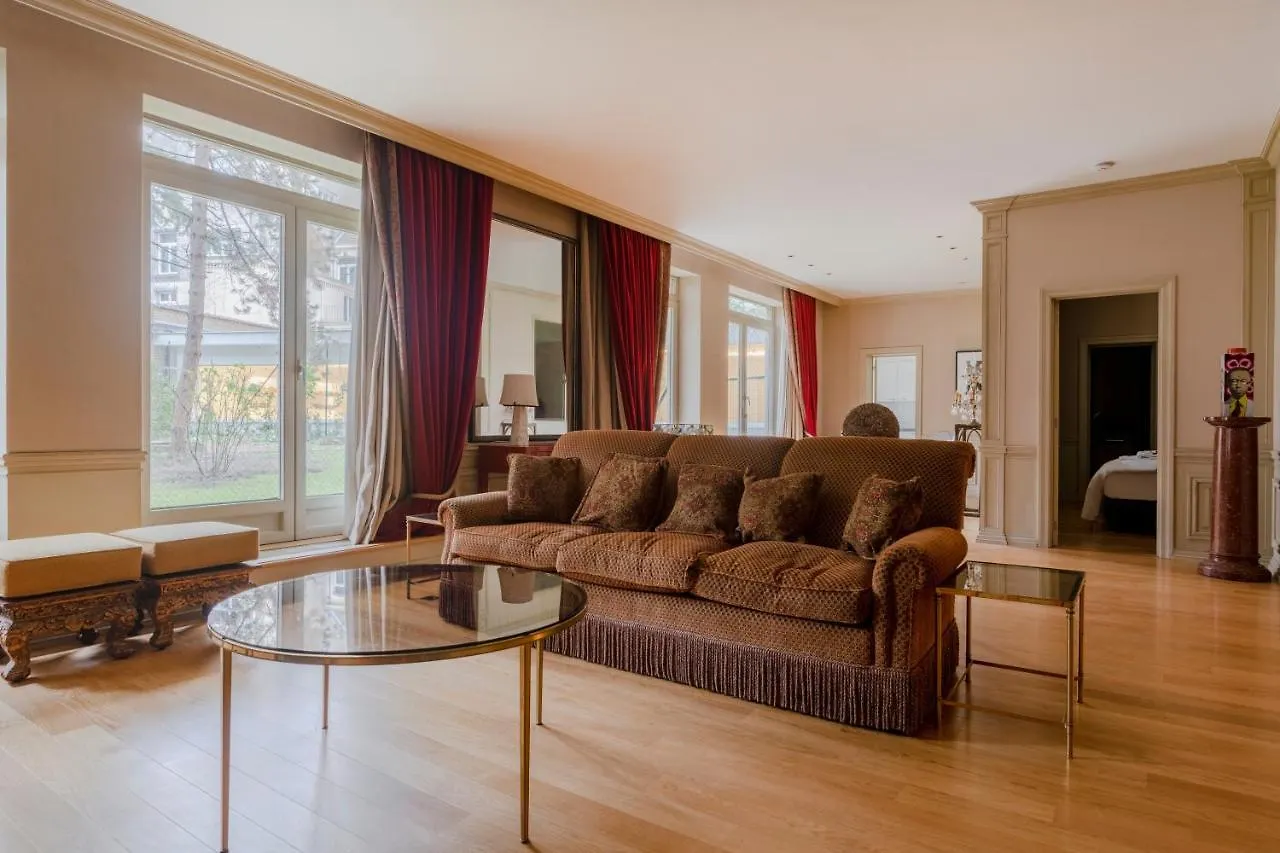 Louise Royal Residence Брюссель Апартаменты